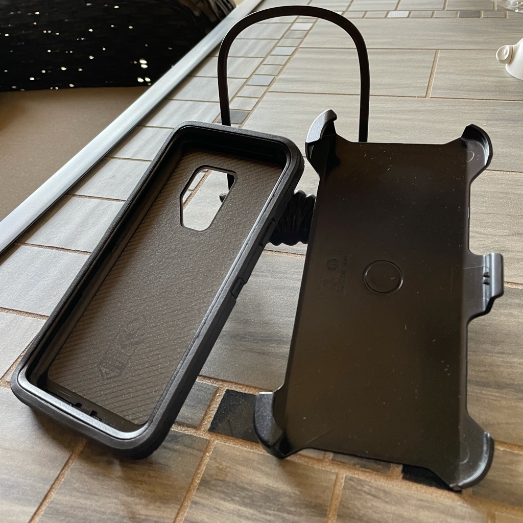 Otter Box Defender Symmetry With Otterbox Clip